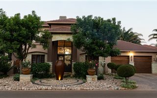 4 Bedroom House in Bougainvillea Estate