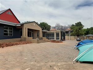 380 m² Commercial space in Randburg Central