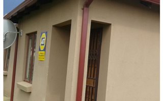 2 Bedroom House in Elandspoort