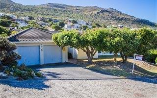 3 Bedroom House in Glencairn Heights