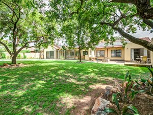 5 Bed House in Allen Grove
