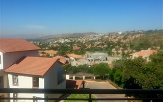 3 Bedroom Duplex in Azaleapark
