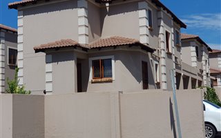 3 Bedroom Duplex in The Reeds