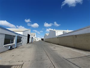 4380 m² Industrial space in Airport Industria