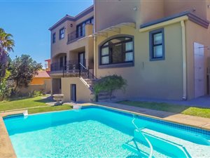 5 Bed House in Poortjies
