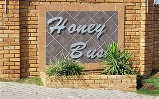 2 Bedroom Duplex in Honeydew