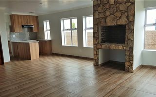 2 Bedroom House in Still Bay West