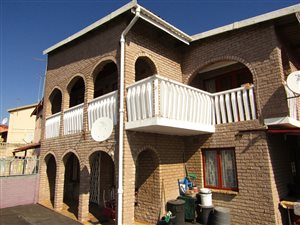 4 Bed House in Chatsworth Central