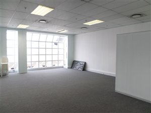 131 m² Office Space in Highlands North