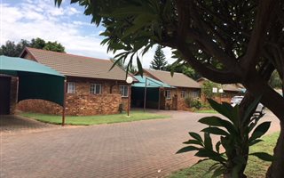 3 Bedroom Townhouse in Safari Gardens
