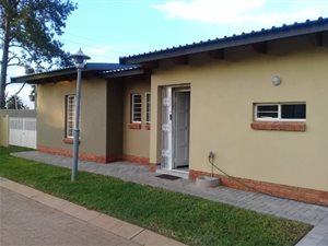 3 Bed Townhouse in Waterval East