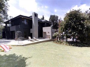 4 Bed House in Saxonwold