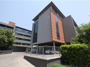 772 m² Commercial space in Ashlea Gardens