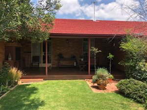 2 Bedroom Townhouse in Bronberrick