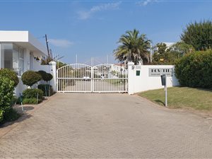 563 m² Land available in Bowtie