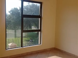 3 Bedroom Apartment in Jansen Park