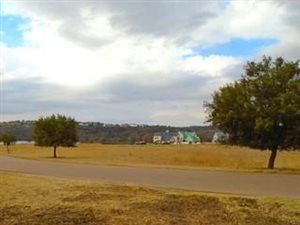1000 m² Land available in Waterlake Farm