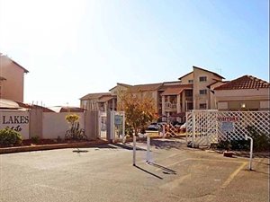 2 Bed Townhouse in Kleinfontein