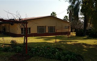 5 ha Farm in Zandfontein AH