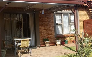 1 Bedroom House in Willow Park Manor