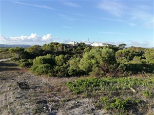 930 m² Land available in Pearly Beach
