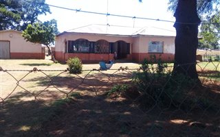 2 ha Land available in Jameson Park