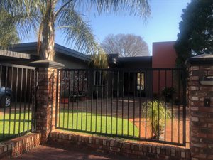 4 Bed House in Monument Heights