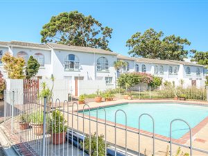 3 Bed Townhouse in Plumstead