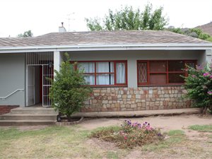 3 Bed House in Balmoral
