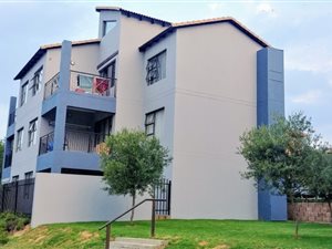 2 Bed Apartment in Honeydew Manor