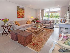 2 Bed House in Somerset Lakes