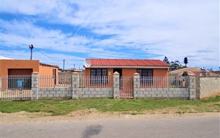 2 Bedroom House in Zwide