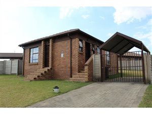 3 Bed Townhouse in Thatch Hill Estate