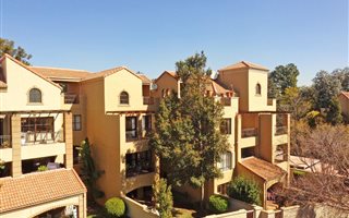2 Bedroom Apartment in River Club