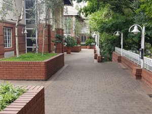 301 m² Office Space in Parktown