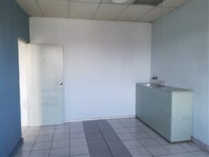 30 m² Commercial space in Jacobs