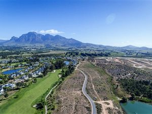 765 m² Land available in Pearl Valley On Val De Vie