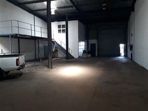 315 m² Industrial space in Fields Hill