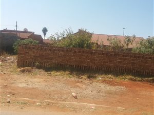 320 m² Land available in Kwa Thema