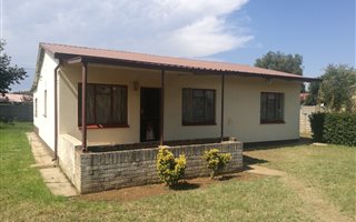 3 Bedroom House in Randlespark