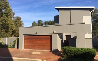 3 Bedroom House in Eye of Africa