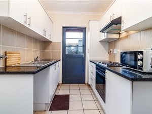 2 Bed Apartment in Parklands East