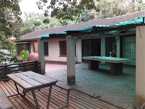 4 Bed House in Padfield Park