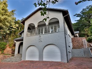 4 Bed House in Beverley Hills