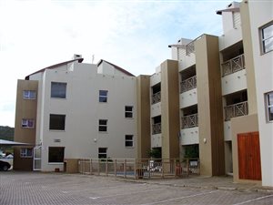 2 Bed Apartment in Boland Park