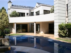 4 Bed House in Kyalami Estate