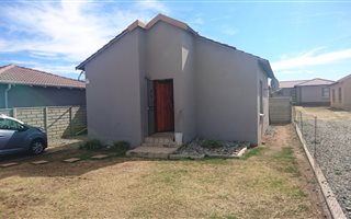 3 Bedroom House in Sharon Park