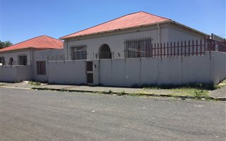 4 Bedroom House in Forest Hill