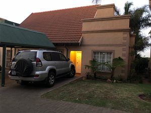 2 Bed Townhouse in Rietvalleirand