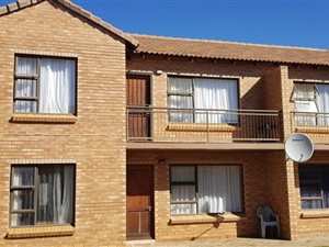 2 Bed Flat in Langenhoven Park